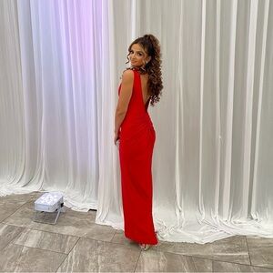 LabelNue red dress. Size M, runs loose.
